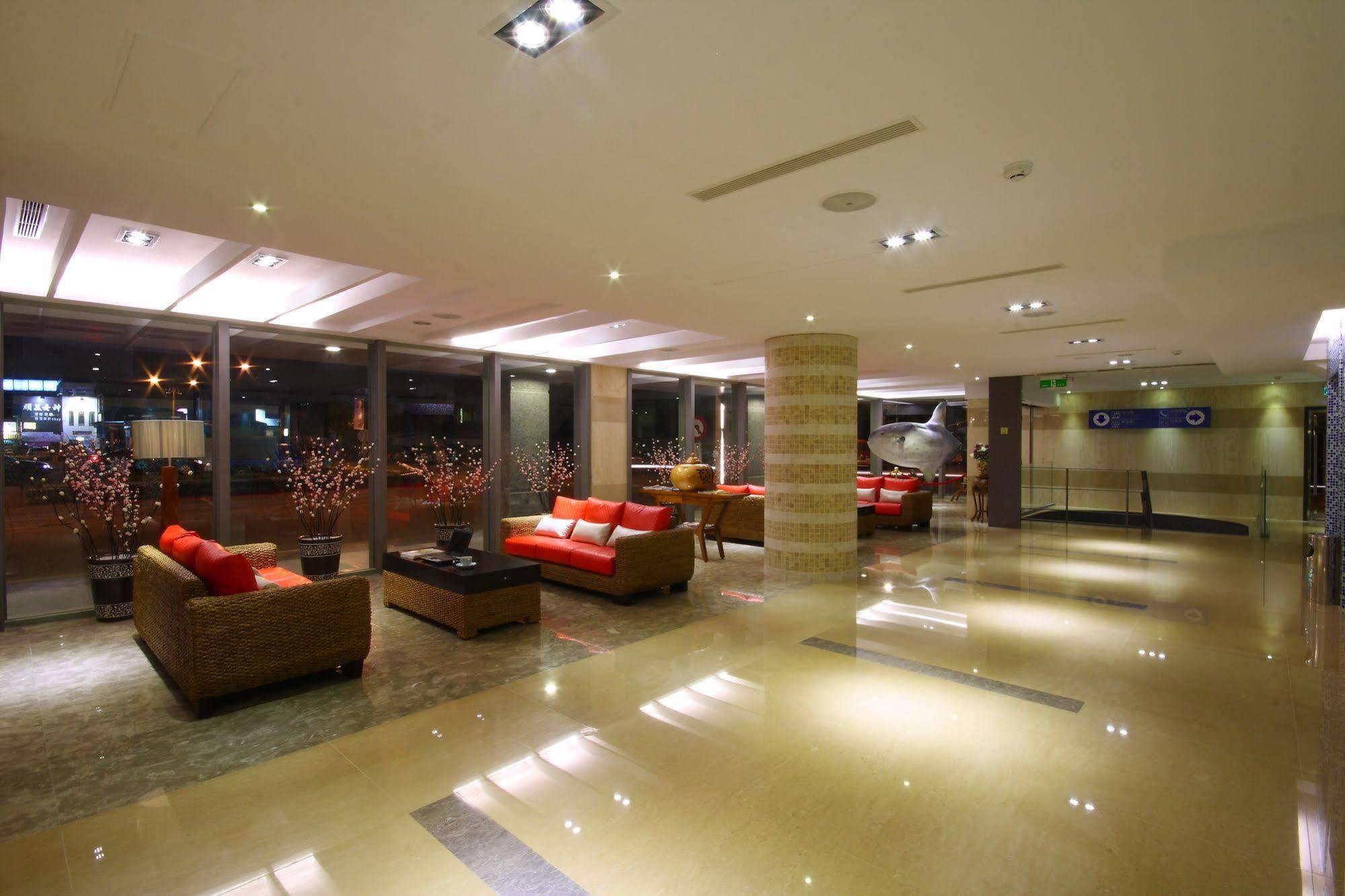Fish Hotel Hualien Exterior photo